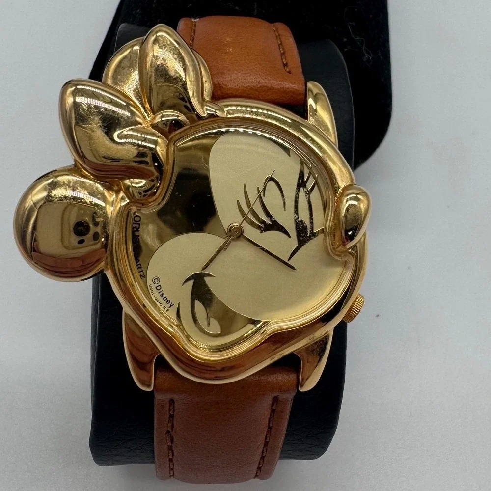 Lorus Disney Minnie Mouse Gold Tone Shaped Case Leather Watch V501-0820 need bat